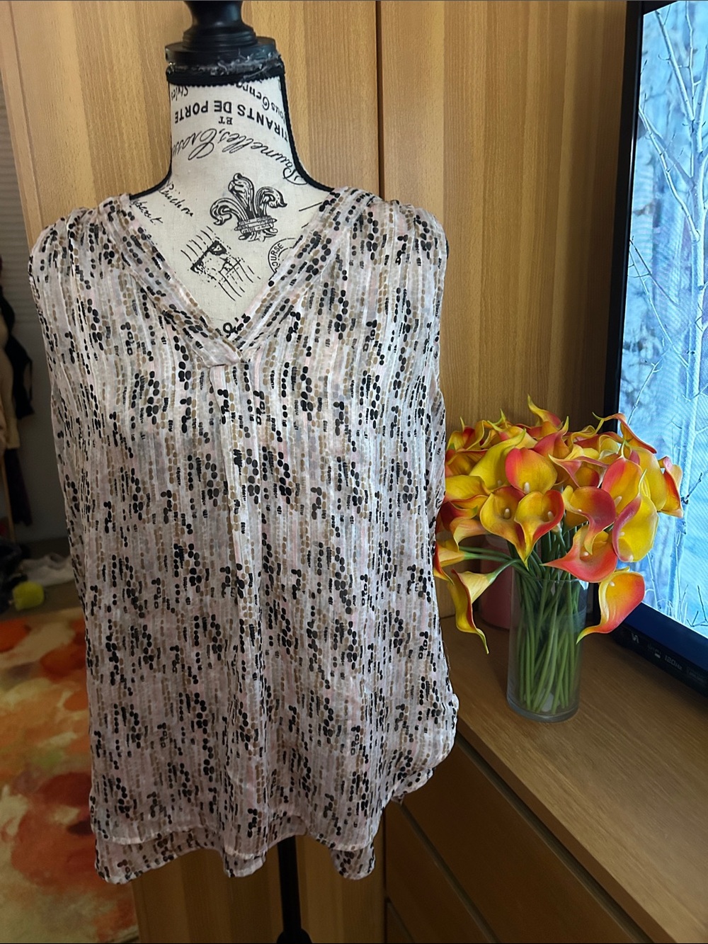 Tommy Hilfiger Pink and Black V-Neck Sleeveless Sequin-Print Blouse